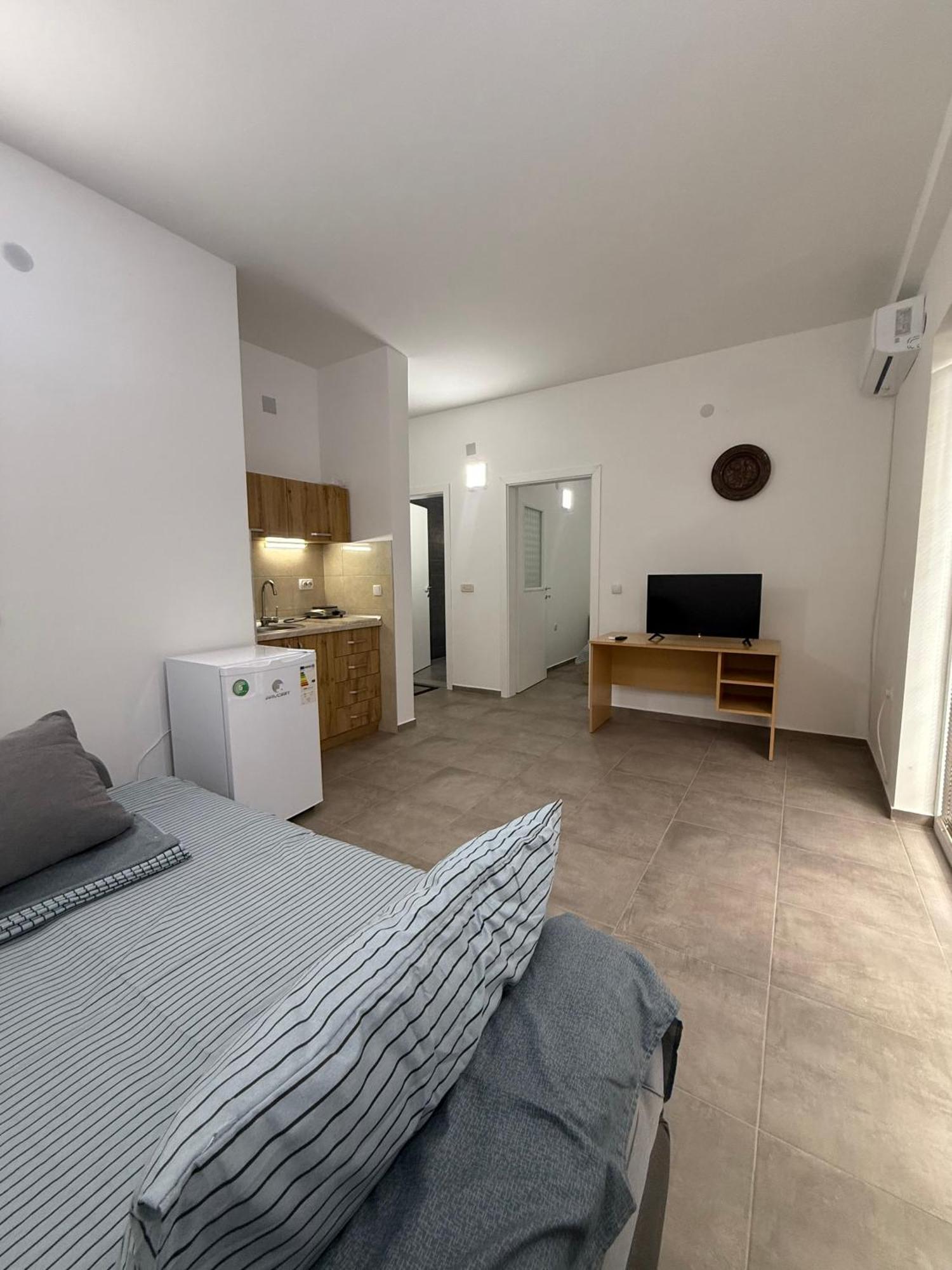 Restaurant & Apartments Lipa Peštani المظهر الخارجي الصورة